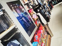 -迪卡侬(环球港店)