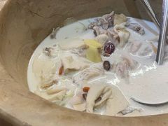 鱼片-滇香肴·云南菜蒸汽石锅鱼(云南北路店)