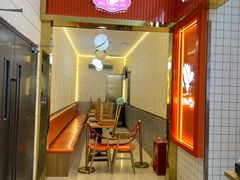 -白玉兰食品甜凤店(合生汇店)