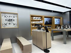 -DJI大疆(深圳华强北曼哈授权体验店)