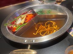 -廖掌柜·重庆鲜货火锅(上海首店)