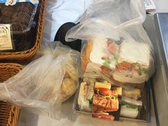 -光明牛奶棚(南泉店)