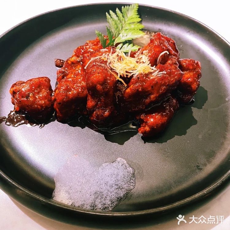 秋天的第一碗蟹粉捞饭，就选荟廷·晶萃！