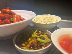 -龙巢盱眙龙虾·牛蛙·烧烤宵夜(八卦岭店)