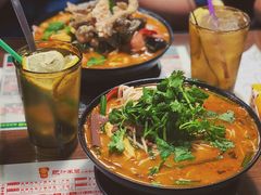 招牌炸酱小锅米线-肥汁米蘭香港米线(宁波路总店)