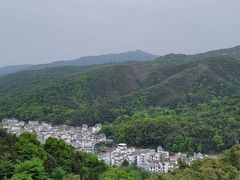 -梅岭月亮湾山体公园