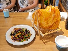 长豆角烧茄子-十六中酱肉·烧烤·京菜小馆(五方桥旗舰店)