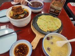 -宏状元现熬粥·京味菜(五棵松店)