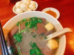 -佬钱湾仔(衣裳街店)