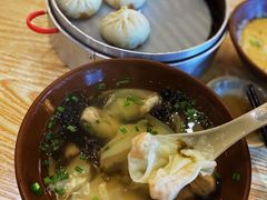 鲜肉小馄饨-桐香园小笼包(百井坊巷店)