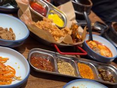 -明洞阿姨·韩式酱蟹烤肉·创意料理(三元桥店)