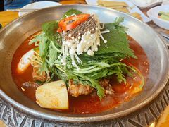 -喇喇排骨火锅·传统韩式脊骨汤(望京西园总店)