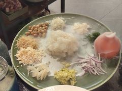 -得意咚瓜·顺德鱼生·冬瓜火锅(深圳首店)