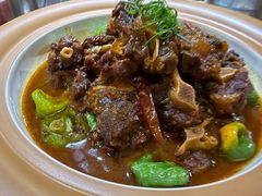 红焖牛尾-董厨煨汤馆(车站路店)