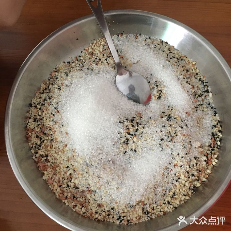 关键有高手指点指点，做出来包子松软，馅料好吃！