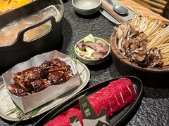 -三出山火锅(南京万象天地店)