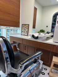 -理昂男士理发店 Barber shop