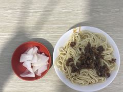 -岳四孃老面馆(四川师范大学狮子山校区桂苑店)