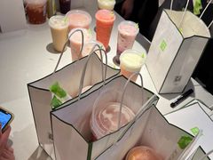 -奈雪的茶(湖滨银泰in77C区PRO店)