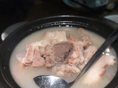洪湖莲藕猪踭煲-大鸽饭(岗顶店)
