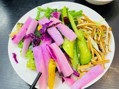 素拼-郑家包子牛肉拉面(尚勤路店)