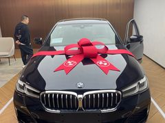 -上海宝信宝马4S店