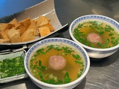 牛丸汤-潮界(凯德晶萃店)