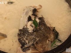 鱼头汤-神洲四海大酒楼(王府井澳门中心店)