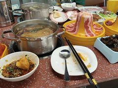 -四囍码头海鲜烧烤自助火锅(外滩南京东路悦荟广场店)