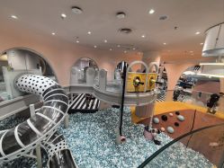 -奈尔宝家庭中心·亲子餐厅(鄞州万达店)