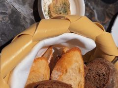 -LESCEDARS Brasserie Bistro香柏树