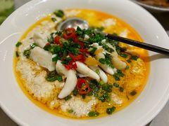 剁椒鱿鱼蒸臭豆腐-四合·亦家本帮江浙小海鲜(马当路店)