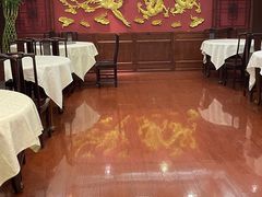 -梅龙镇酒家(南京西路总店)
