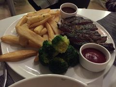 -WOLFGANG PUCK KITCHEN & BAR(迪士尼小镇店)