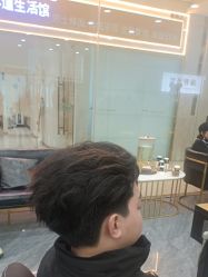 -藤野造型烫染·漂发