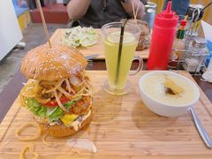 曼哈顿汉堡套餐-KATCHUP