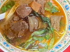 -金杨拉面王小吃面馆·牛三宝面·红烧牛肉粉