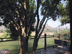包间外的观景小阳台-夜宴江景餐厅