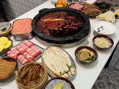 -卤校长老火锅(杨家坪直营店)