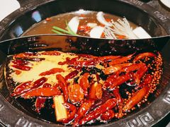 -周周有辣火锅馆(玖耀里店)
