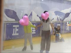 -正佳冰河湾真冰滑冰场