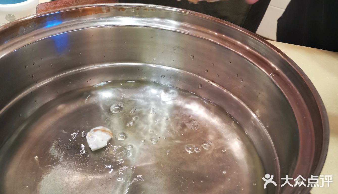 呈贡七彩｜货真价实椰子鸡！