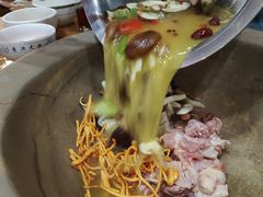 -云南野生菌石锅鱼石锅鸡(大金塔店)