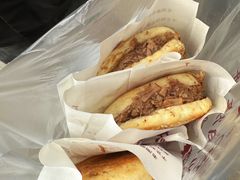 烧饼夹肉-穆得·老周家牛肉烧饼(普利街店)