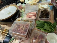 店里的烤肉-屿家轻奢农家小院(十三陵店)