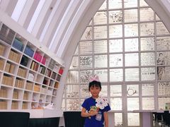 -钟书阁(松江泰晤士小镇店)