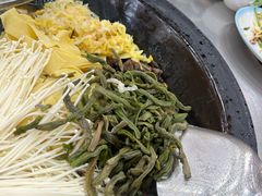 -屯老二农家铁锅炖·行业领军者(梅江店)
