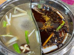 -袁记串串香(泉水轻轨站店)
