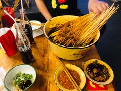 -拈签一笑黄牛肉辣卤串串