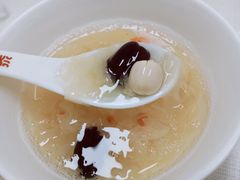 冰糖银耳莲子羹-诚兴泰蟹黄灌汤包(六年匠心传承-黄土岭店)